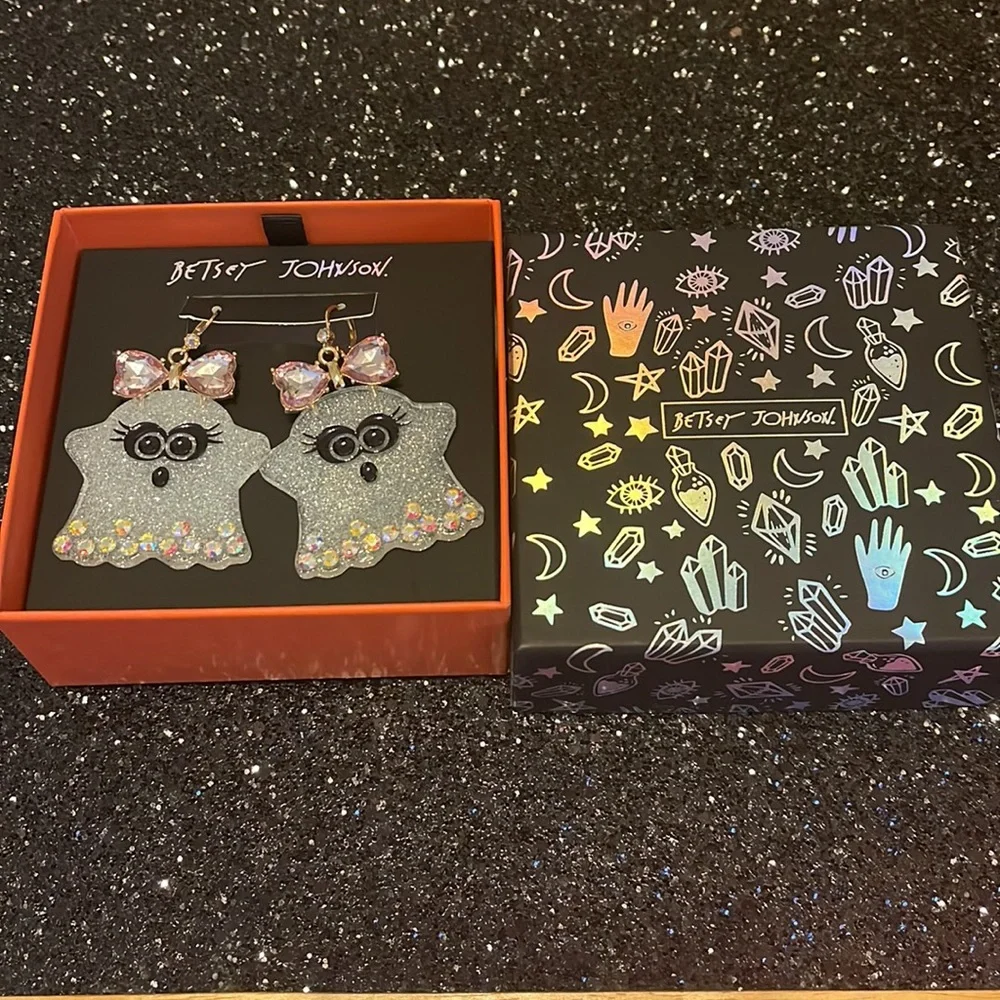 NWT Betsey Johnson, Halloween ghost with pink bow and bling dangle earrings - Picture 6 of 9